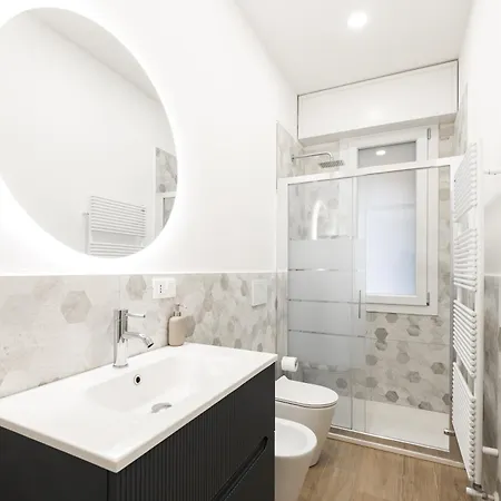 Princi House, Centre